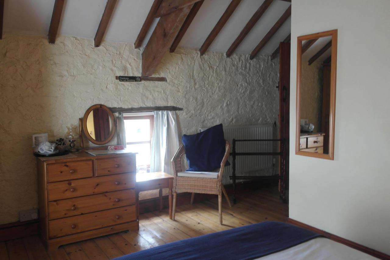 The Old Barn Bed and Breakfast Barry Exteriör bild